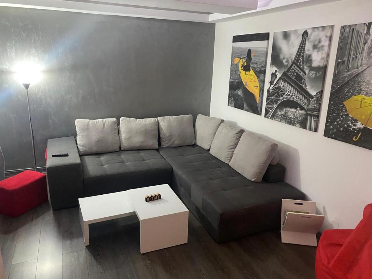 Beautiful Modern Apartment Craiova Dış mekan fotoğraf